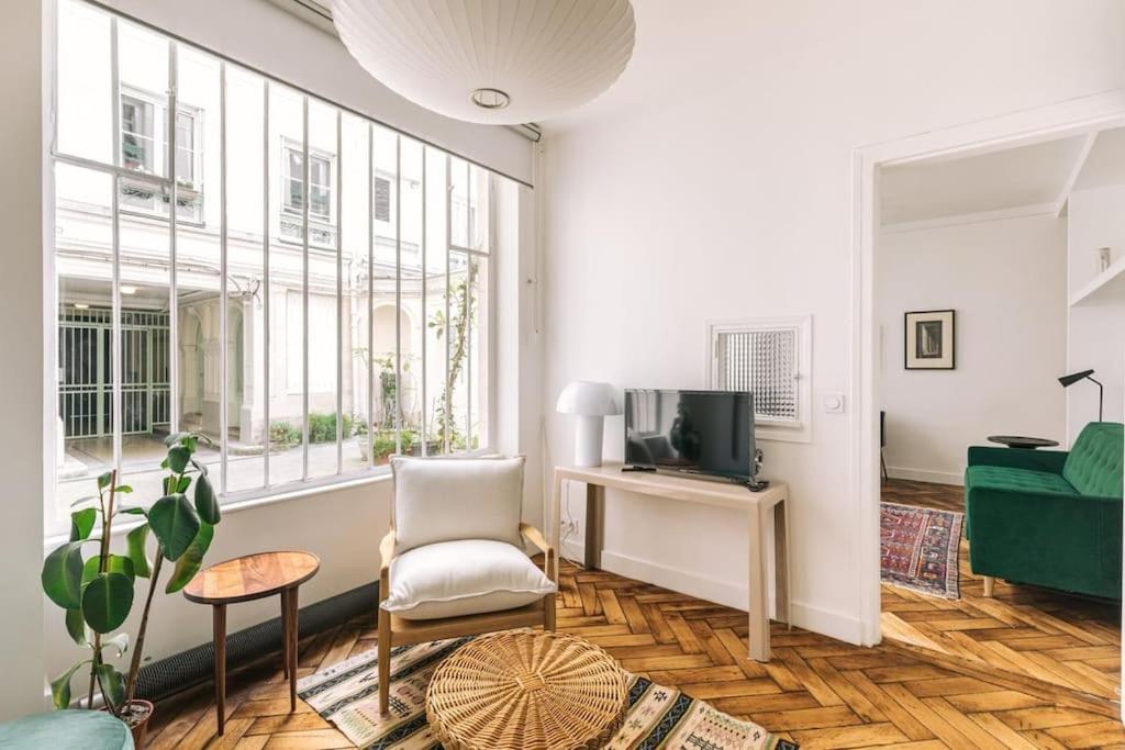 Bright Apartment In The 10Arr. - 4 People Paris Bagian luar foto
