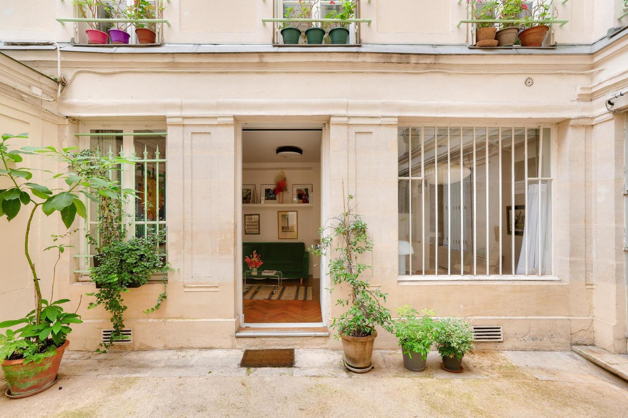 Bright Apartment In The 10Arr. - 4 People Paris Bagian luar foto