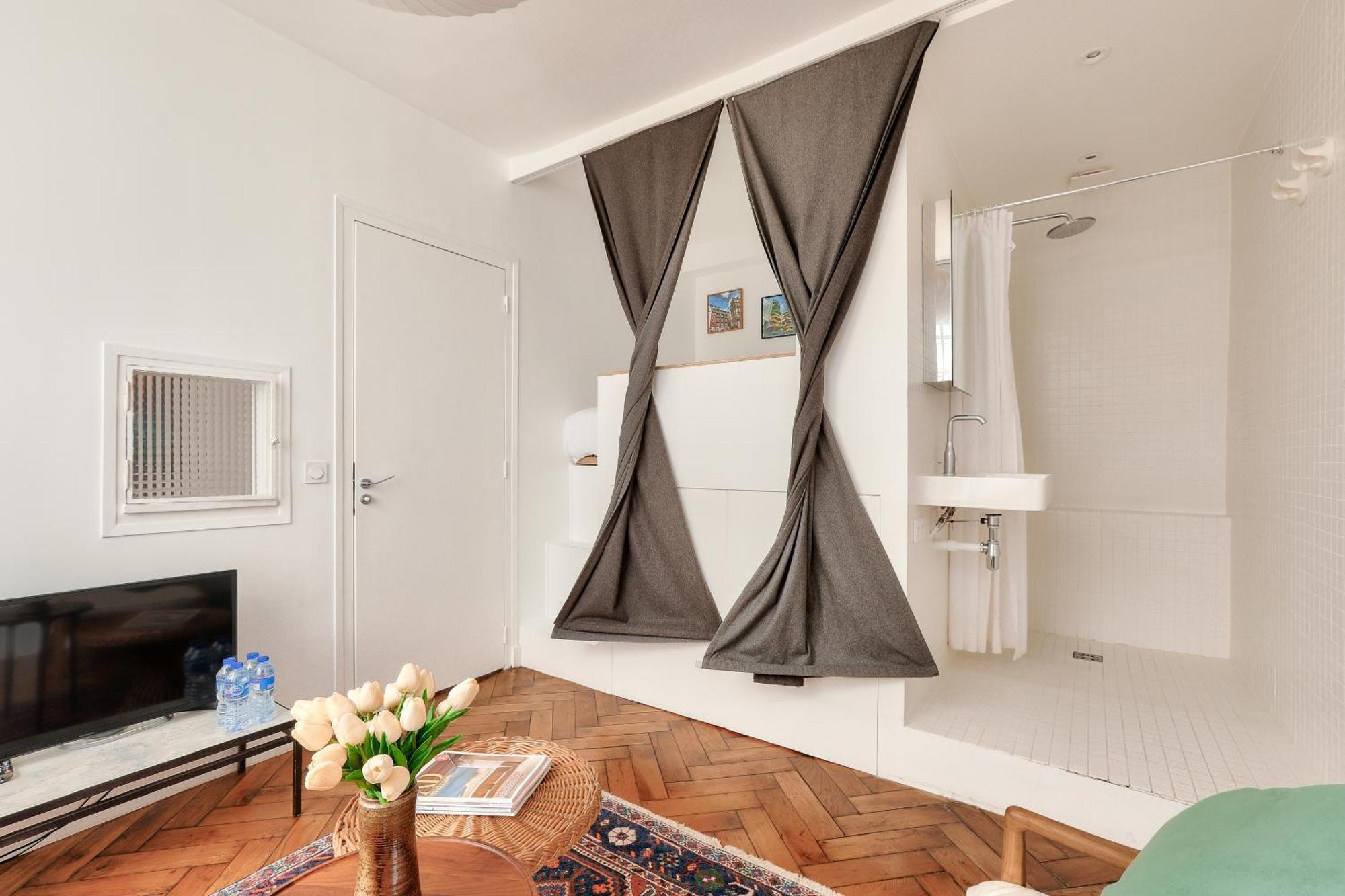 Bright Apartment In The 10Arr. - 4 People Paris Bagian luar foto